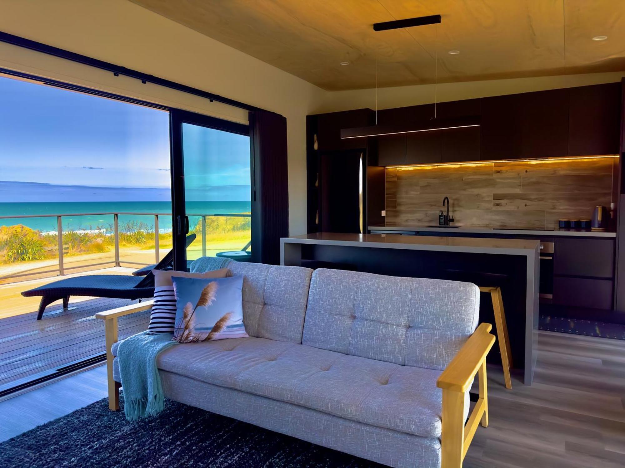 Luxury Absolute Ocean View Holiday home *